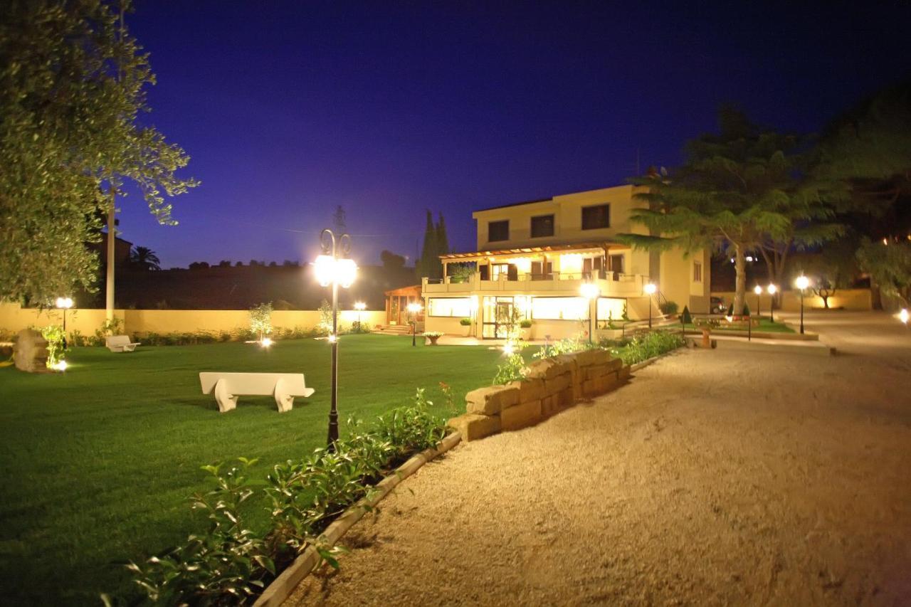 Bed And Breakfast La Corte Degli Ulivi Civitavecchia Eksteriør billede